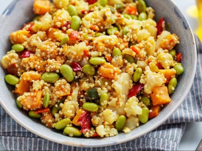 Receita de salada de quinoa com ervilha