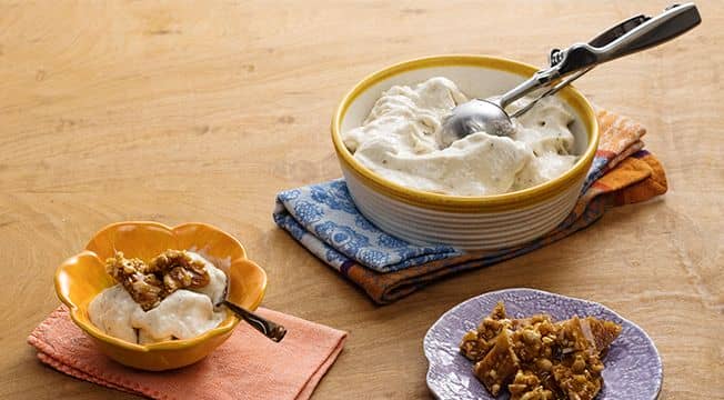 Sorvete de banana congelada