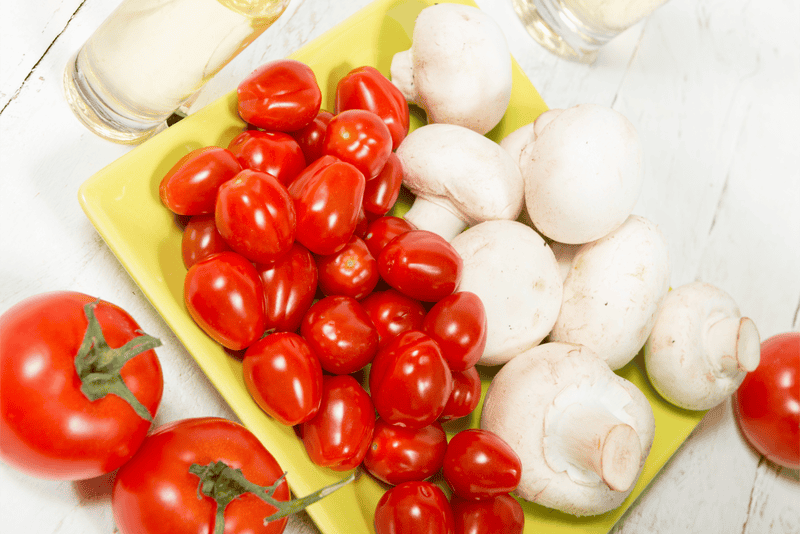 receita de pasta de cogumelos e tomate cereja